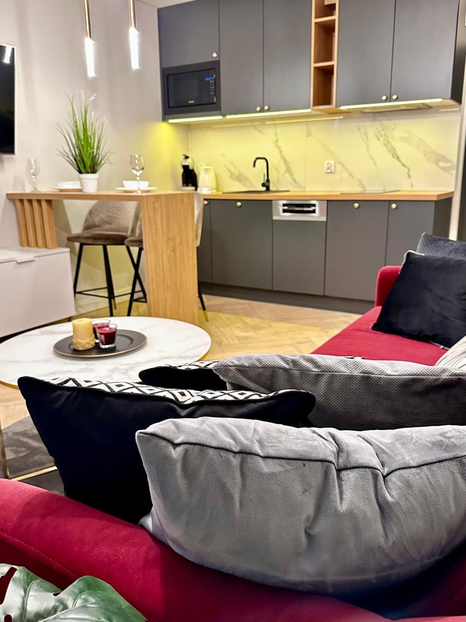 Apartamenty Kielce- Apartament Saphire Przy Zalew Kielecki, Faktura, Parking, Centrum Kültér fotó