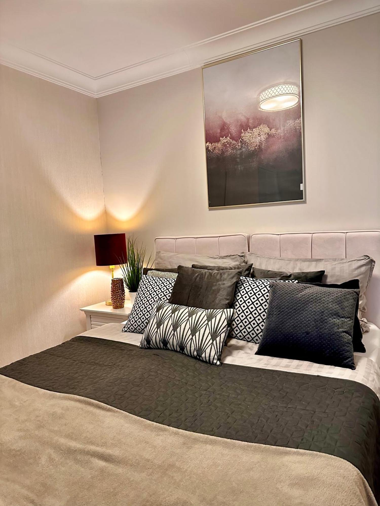 Apartamenty Kielce- Apartament Saphire Przy Zalew Kielecki, Faktura, Parking, Centrum Kültér fotó